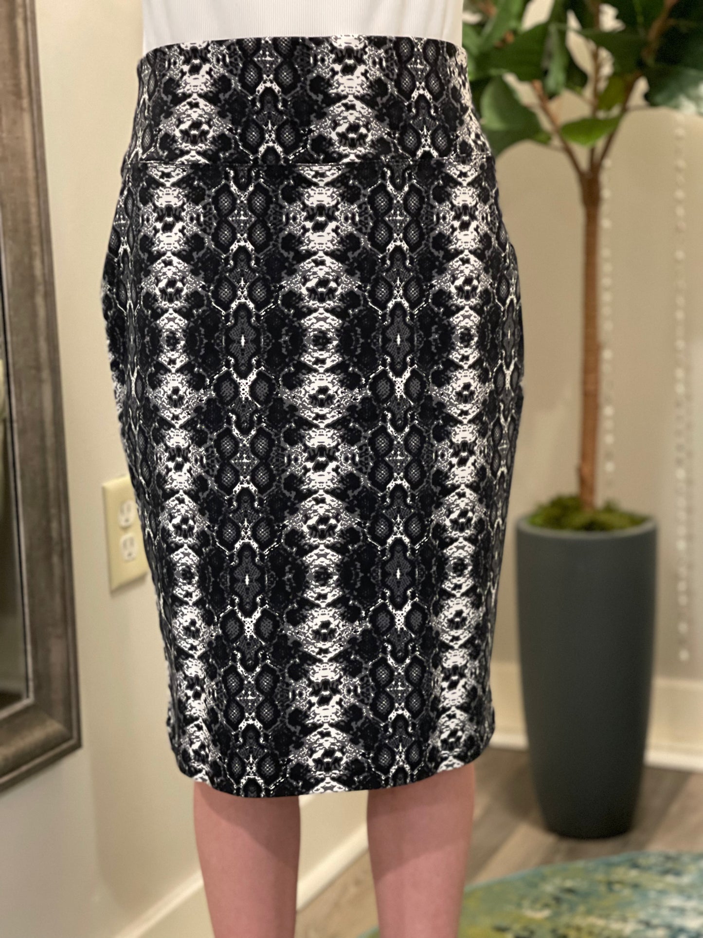 Ava pencil skirt